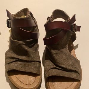 Blowfish canvas sandals